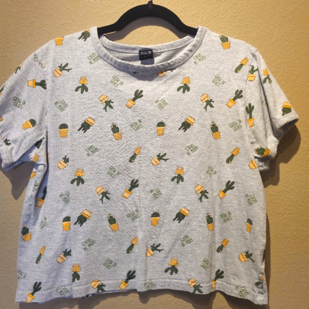Vibe N 'Grow in Grace' Cactus Crop T-Shirt Grey Juniors Size XL
